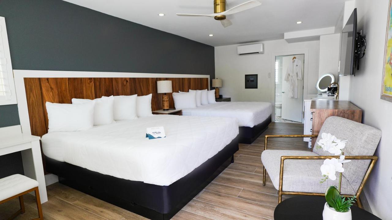 Ivory Sands Beach Suites Клиъруотър Бийч Екстериор снимка