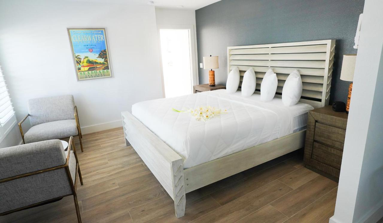 Ivory Sands Beach Suites Клиъруотър Бийч Екстериор снимка