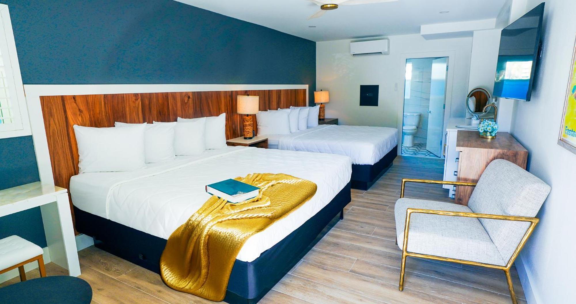 Ivory Sands Beach Suites Клиъруотър Бийч Екстериор снимка