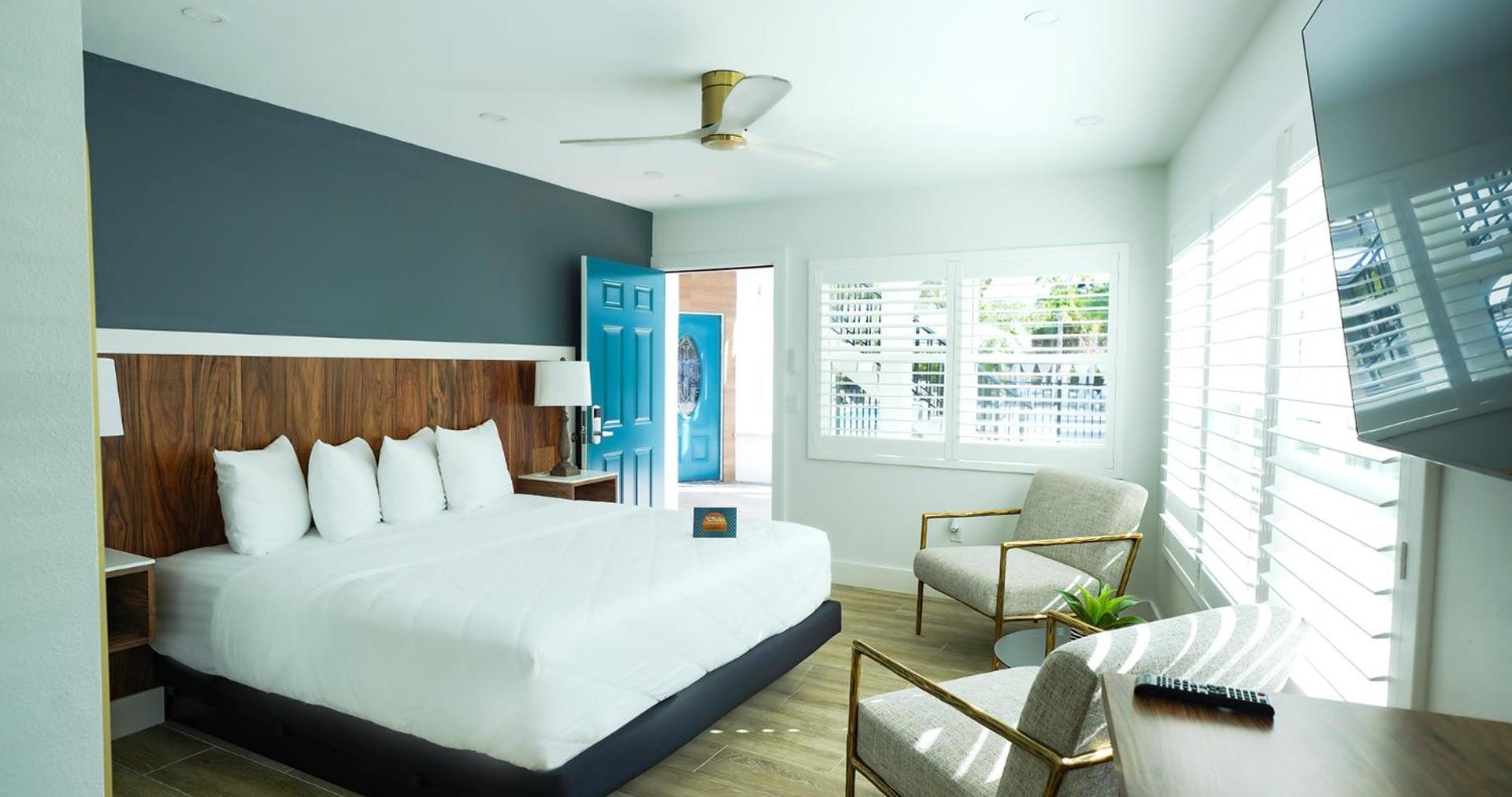 Ivory Sands Beach Suites Клиъруотър Бийч Екстериор снимка